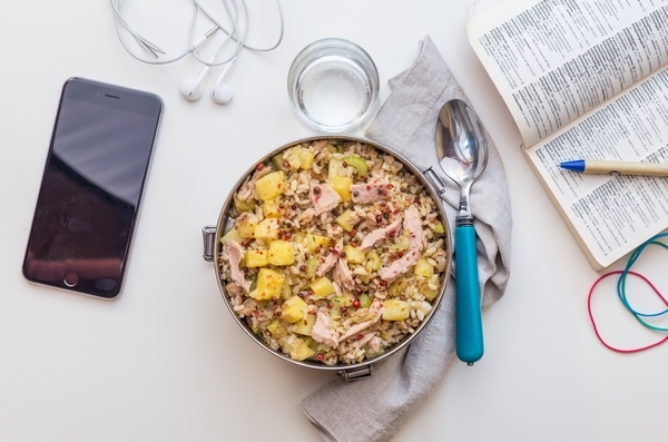 Riso con tonno e ananas