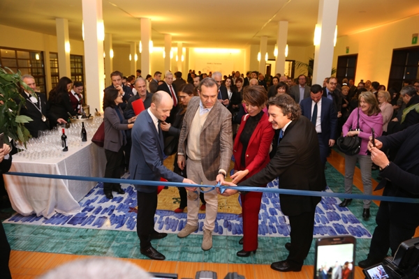 NASCE A NAPOLI ACCADEMIA MEDEATERRANEA - taglio nel nastro - immagine in primo piano dell'Articolo: NASCE A NAPOLI L'ACCADEMIA MEDEATERRANEA immagine in primo piano