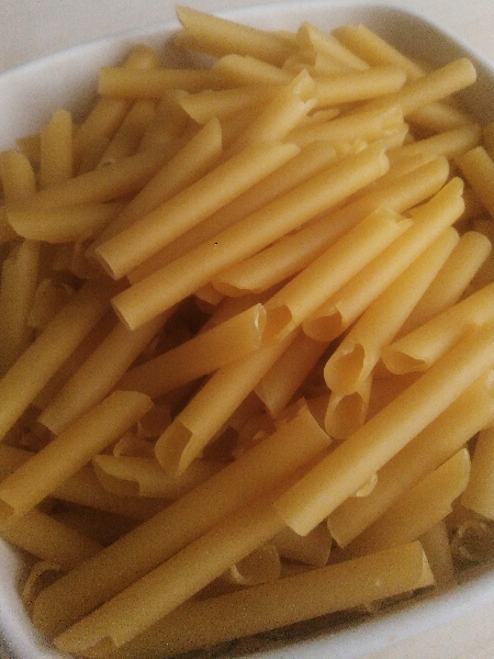 Zito con sugo e ricotta