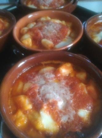 Gnocchi di patate con scamozza affumicata in tegamino