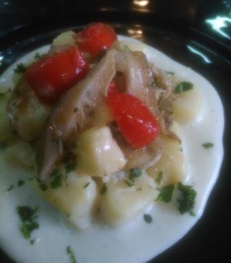 Gnocchi di patate con cardoncello selvatico del sulcis in salsa bianca