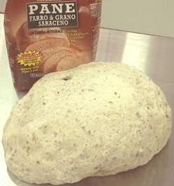Base focaccia farro e grano saraceno