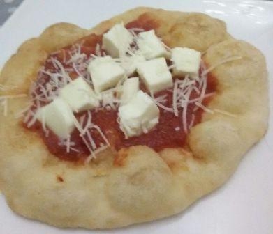 Pizza fritta aperta