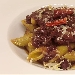 -  Penne rigate - -Ingredienti: Penne rigate, Porro, Olio Extra Vergine di Oliva, Guanciale, sfumatura con Vino Aglianico 2009, Polpa di Pomodoro.