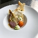 -Bruschetta di riso con belga piastrata, formaggio aromatizzato al lime, patata viola cips e gel�e di pomodoro - -