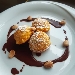 -Confetti di Camilla con salsa al cioccolato amaro - -