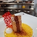 -Tiramis� in verticale con salsa allo zafferano e cialda corallo - -