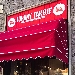 A Milano la pizzeria col forno a legna ricoperto di tappi, a tavola le 