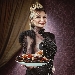A figlia do Marenaro sbarca su Food Network: la storia e la cucina napoletana di Assunta Pacifico diventano una serie tv per Warner Bros
 - Imprenditrice di successo, che negli ultimi anni ha ricevuto una serie di riconoscimenti, come il Leone d'Oro di Venezia, il premio Imprenditrice Donna Coldiretti e la fascia dei cuochi Fascia di Escoffier, � diventata emblema della cucina partenopea nel mondo, rendendo famoso un piatto 