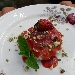 Cheesecake di riso soffiato  asparagi fragole e pistacchi - -