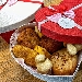 Il regalo perfetto per San Valentino � un cuoppo fritto in una scatola a forma di cuore - L'idea del pizzaiolo Salvatore Palma titolare di 