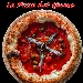 Marinara DOP del Maestro Pizzaiolo Francesco Cammarota dell'omonima pizzeria di Santa Maria la Carit� (NA) - Pizza marinara con San Marzano DOP dell'Agro Nocerino, Pomodorini del Piennolo del Vesuvio DOP, Olive tagiasche, Acciughe di Cetara, Origano dei Monti Lattari, Aglio e Olio Bio dei Re.