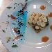 Mille foglie di gamberi con crema al burro di ricci di mare, con gocce di bisque di aragosta - -