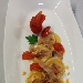 Ravioli di pasta fresca  con ripieno all'amatriciana, pomodorini appassiti e pesto di prezzemolo al pecorino
 - -