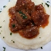 Spezzatino di manzo alla birra scura con purea di patate - -