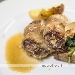 -Involtino di vitello podolico in ammollicata al lime su alzatina di pane di Matera IGP, Misticanze di verdure ripassate e riduzione all'aglianico del Vulture in affianco di patate al sale. - -
