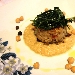 Timballo di lagane all'ortolana con erbe selvatiche su crema di ceci di Cicerale - Fotografia di Margherita Gregorio - -