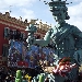 la statua della Libert� sfila al Carnevale di Nizza - -