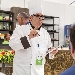 lo chef Arf� illustra il contest alla platea dell'Arena del Gusto - -