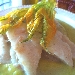 Testaroli mantecati al pecorino su crema di zucchine con fiore di zucca croccante - -