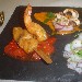 Ristorante O Primmo Ammore - Pompei (NA) - Antipasto: Spiedino di pesce spada e provola e Gambero ripieno di ricotta di bufala su scottata di puttanesca - Calamaro scottato alla brace su vellutata di zucca - Alici di Cetara su caprese di bufala - Filigrana di polipo con rucola e scaglie di mandorle - -