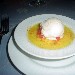 06/09/12 - Ristorante di Villa Igiea di Palermo - Creme brule alla vaniglia con fragoline e pallina di gelato al t verde - -