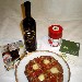 Pizza di tritato alla marinara con Pomodori San Marzano dell'Agro sarnese-nocerino DOP Casa Barone con vino abbinato Terre di Ginestra 651 Nero d'Avola/Syrah 2009 dell'Azienda Calatrasi di Palermo - foto di Luigi Farina