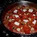 Pizza di tritato alla marinara con Pomodori San Marzano dell'Agro sarnese-nocerino DOP Casa Barone con vino abbinato Terre di Ginestra 651 Nero d'Avola/Syrah 2009 dell'Azienda Calatrasi di Palermo - foto di Luigi Farina
