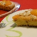 Torta albicocche e pinoli - Torta albicocche (sciroppate) e pinoli, abilmente preparata da Angela Viola, vice-presidente dell'Associazione Spaghettitaliani. 
Veramente saporita e delicata.