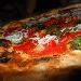 Pizzeria Carmnella : Pizza Marinaresca con cicinielli e pomodorini freschi a crudo - Una delle tante pizze della Pizzeria Carmnella di Napoli proposte da Vincenzo Esposito.