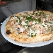 06/02/2015 - Prima Tappa Pizzarelle a Go Go - Pizzeria Carmnella - Napoli - Quarta Pizzarella preparata da Fabio Ometo: crema di cavolfiore con uvetta passa, pinoli e scaglie di olive nere, gamberi scottati al forno e una bisque di gamberi - -