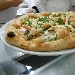 06/02/2015 - Prima Tappa Pizzarelle a Go Go - Pizzeria Carmnella - Napoli - Quarta Pizzarella preparata da Fabio Ometo: crema di cavolfiore con uvetta passa, pinoli e scaglie di olive nere, gamberi scottati al forno e una bisque di gamberi - -
