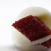Gelatina alla lacrima di Morro d'Alba e melograno, con chips di cioccolato bianco al sale di Cervia - -