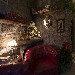Antica Osteria Nonna Rosa - Vico Equense (NA) - L'alchimia che si crea a tavola � evidente segno dell'importanza che rappresenta il luogo in ognuno di noi. Attorno ad un tavolo infatti avviene la ricerca del benessere dei clienti. Il tavolo diventa il punto focale della sala e necessita di una adeguata illuminazione.