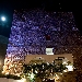 Ristorante La Torre del Saracino (Vico Equense - NA) - Nel tentativo di ristabilire un dialogo con la natura mortificata dalla speculazione edilizia, abbiamo cercato, con brillanti risultati, di ricreare quegli scenari cos� minuziosamente ricchi di particolari in una installazione che richiama le cromie peculiari ed uniche del territorio, che valorizza toni e sfumature tipicamente mediterranei