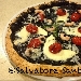 Pizza nera per caso - -