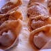 Cappellacci di merlot ripieni di trevigiana e bastardo del Grappa su crema di noci e zafferano - -