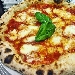 Pizza Margherita - -