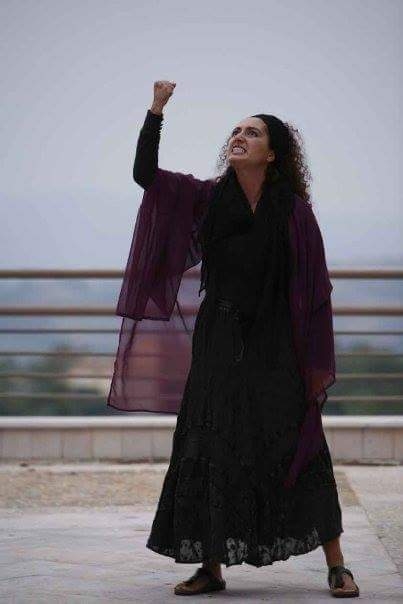 40 anni CRASC - domenica 30 settembre ore 18:30 all'Art Garage
- immagine in primo piano dell'Articolo: La festa per i 40 anni della compagnia CRASC con performance teatrali, danza, una tavola rotonda sul 1978 e un aperitivo per tutti (ingresso libero) domenica 30 settembre, alle 18.30 presso l'Art Garage di Pozzuoli immagine in primo piano