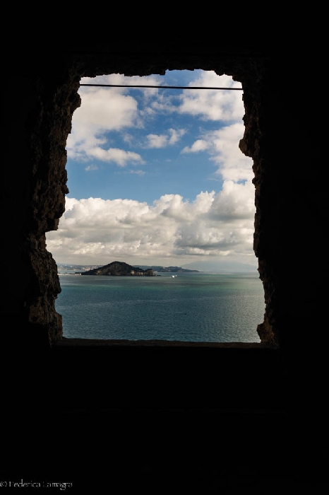 Dal 17 Febbraio il Bar Veneruso di Sorrento ospita la mostra personale di Federica Lamagra - immagine in primo piano dell'Articolo: Le fotografie di Napoli e Sorrento, esposte dal 17 febbraio fino al 4 marzo al bar Veneruso della città sorrentina, raccontano le emozioni nella mostra personale della fotografa napoletana Federica Lamagra immagine in primo piano