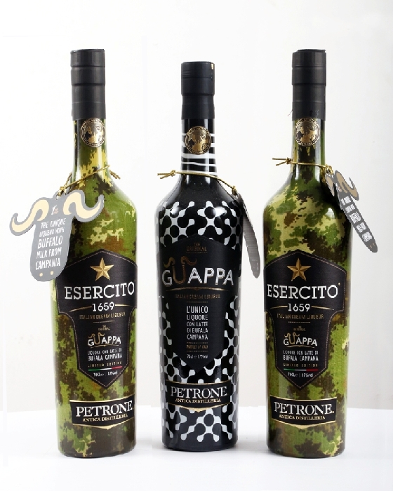 - - immagine in primo piano dell'Articolo: Il Guappa della Distilleria Petrone si “arruola” e indossa la mimetica del brand Esercito 1659.
Presentazione in anteprima al Vinitaly 2018
immagine in primo piano
